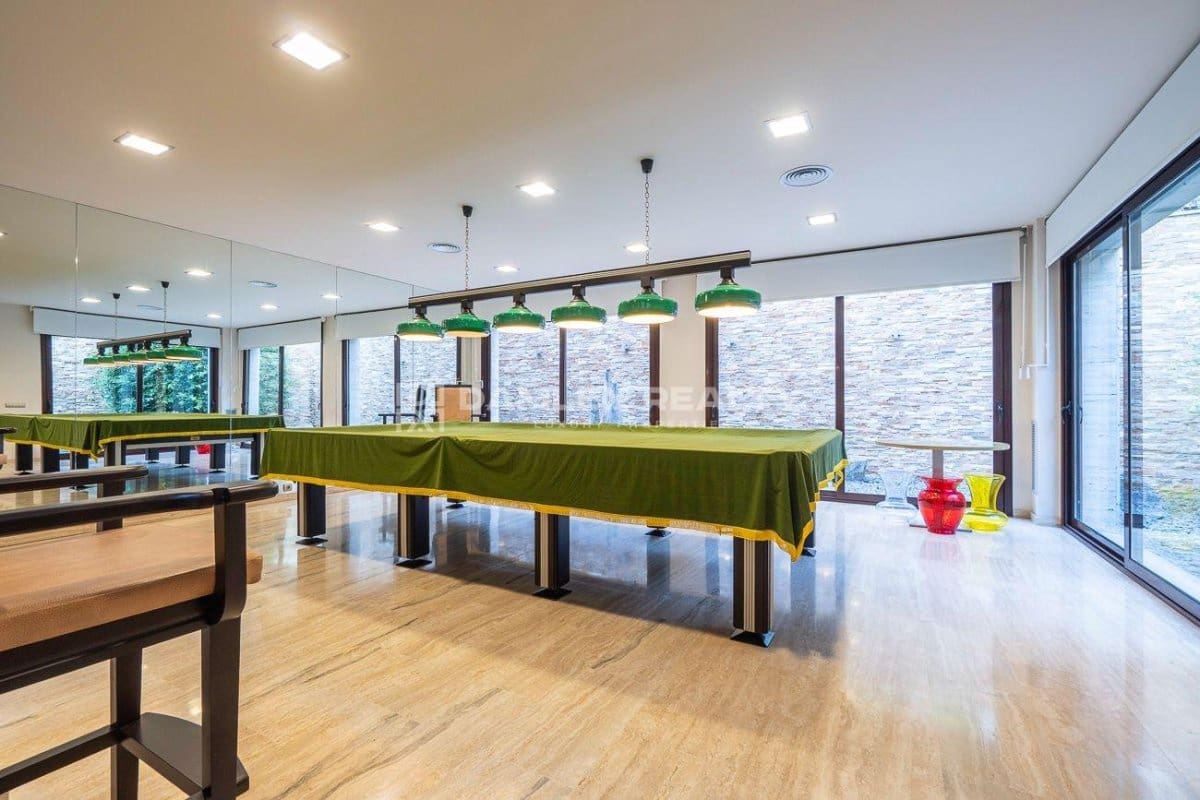 5 soveværelse Villa til salg i Santa Cristina d'Aro med swimmingpool - € 2.100.000 (Ref: 9273153)