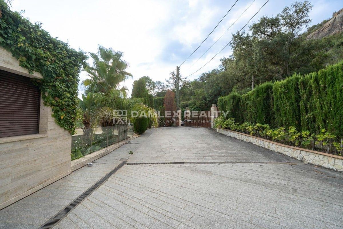 5 soveværelse Villa til salg i Santa Cristina d'Aro med swimmingpool - € 2.100.000 (Ref: 9273153)