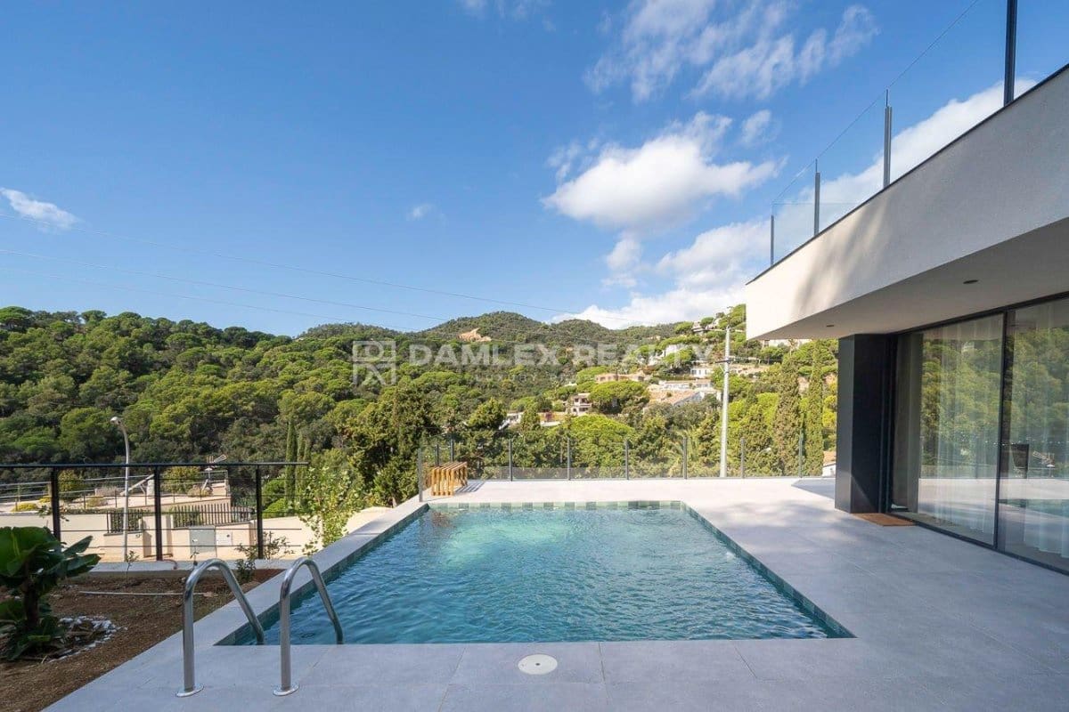5 chambre Villa/Maison à vendre à Tossa de Mar avec piscine garage - 1 950 000 € (Ref: 9274152)