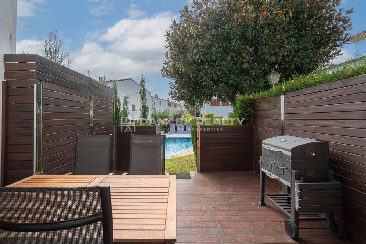 3 soveværelse Villa til salg i Platja d'Aro med swimmingpool - € 497.500 (Ref: 9305242)