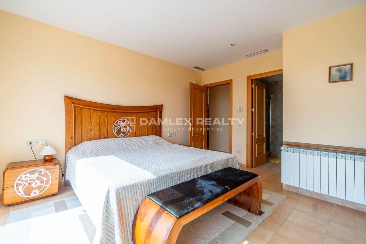 3 soveværelse Villa til salg i Platja d'Aro med swimmingpool - € 1.250.000 (Ref: 9305331)