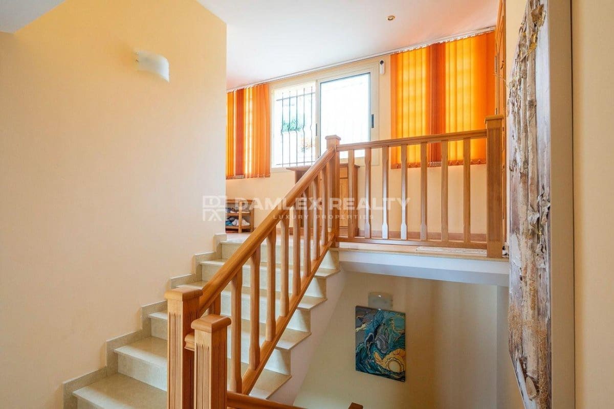 3 soveværelse Villa til salg i Platja d'Aro med swimmingpool - € 1.250.000 (Ref: 9305331)