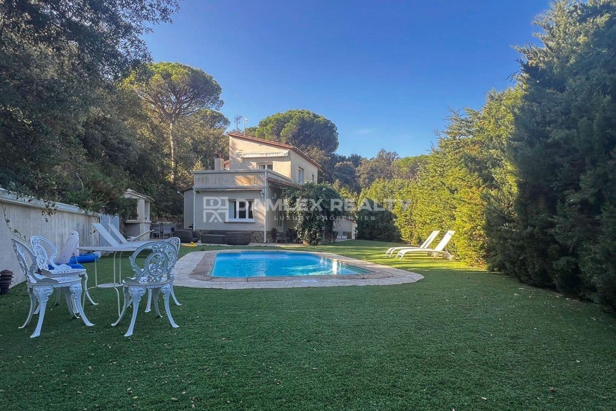 3 slaapkamer Villa te koop in Calonge i Sant Antoni met zwembad - € 670.000 (Ref: 9306140)