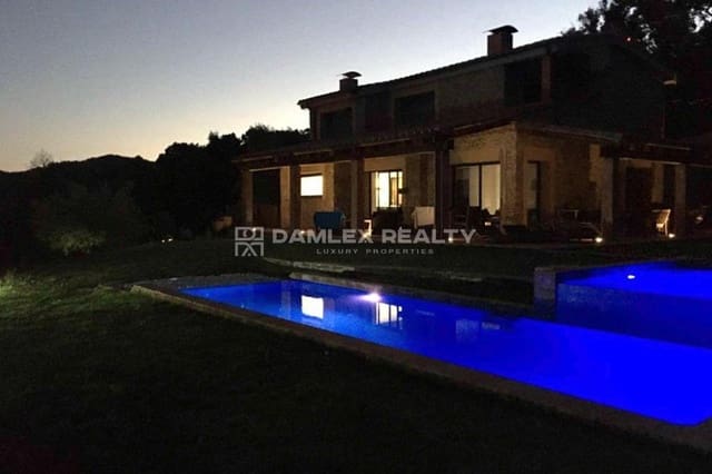 5 chambre Villa/Maison à vendre à Santa Cristina d'Aro avec piscine - 1 200 000 € (Ref: 9322869)