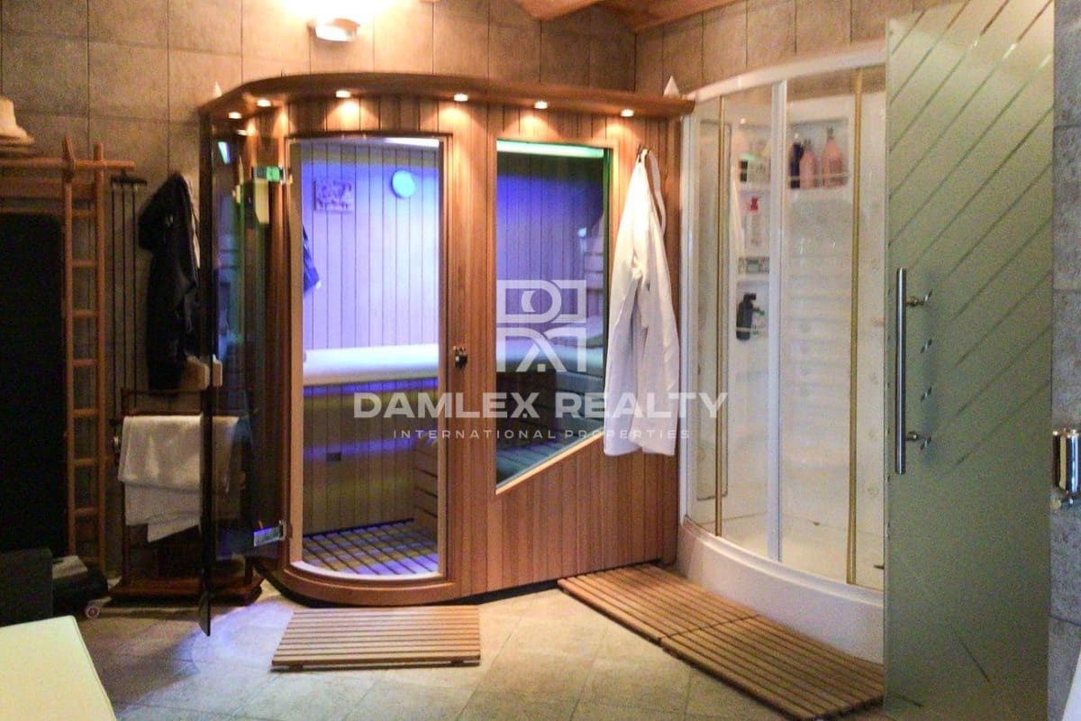 5 soveværelse Villa til salg i Tamariu med swimmingpool - € 1.200.000 (Ref: 9322870)