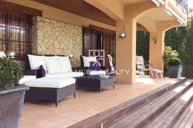 5 bedroom Villa for sale in Tamariu, Palafrugell with pool - € 1,200,000 (Ref: 9322870)