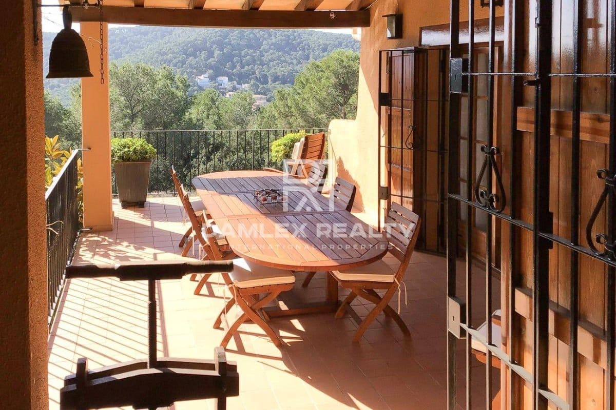 5 soveværelse Villa til salg i Tamariu med swimmingpool - € 1.200.000 (Ref: 9322870)