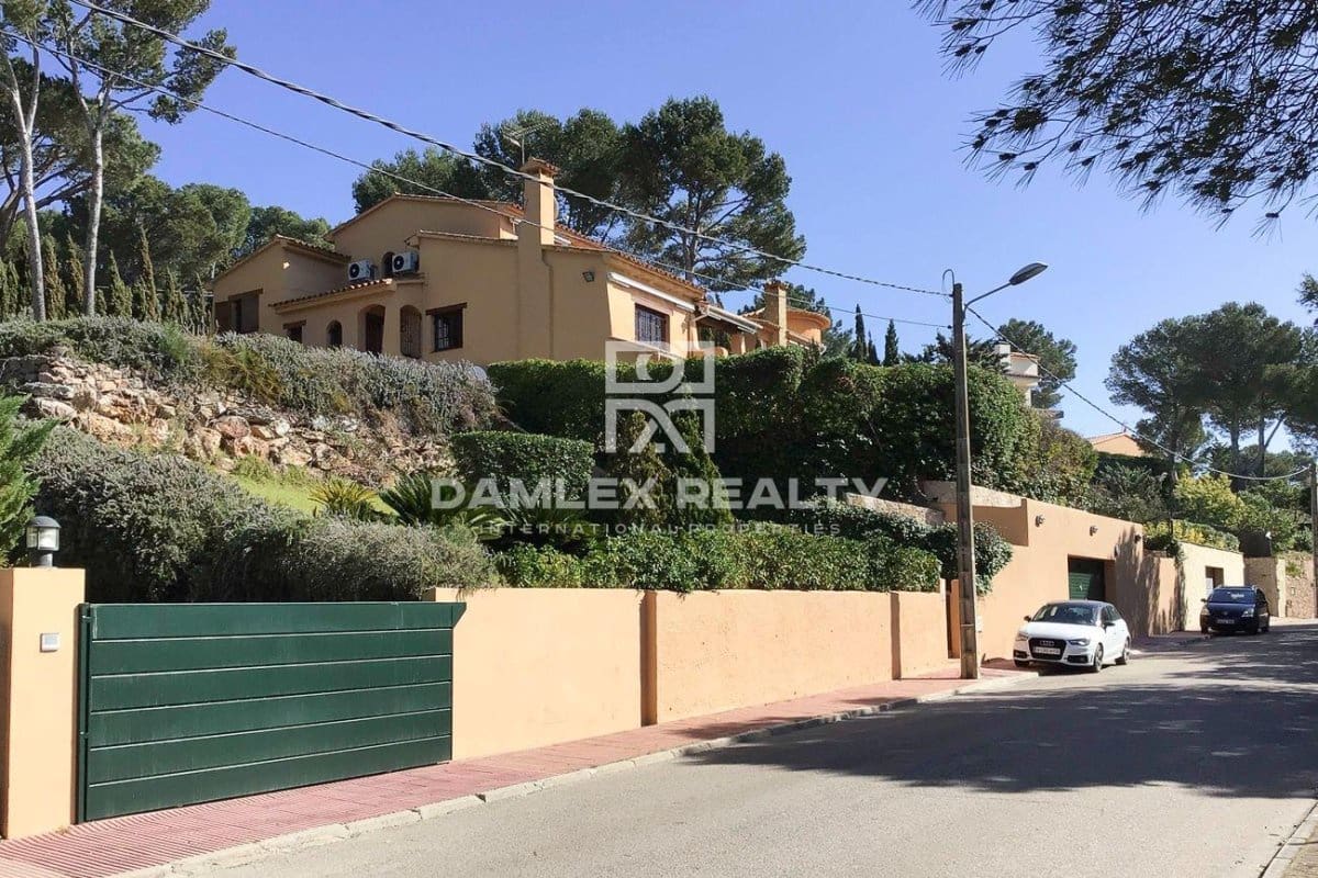 5 soveværelse Villa til salg i Tamariu med swimmingpool - € 1.200.000 (Ref: 9322870)