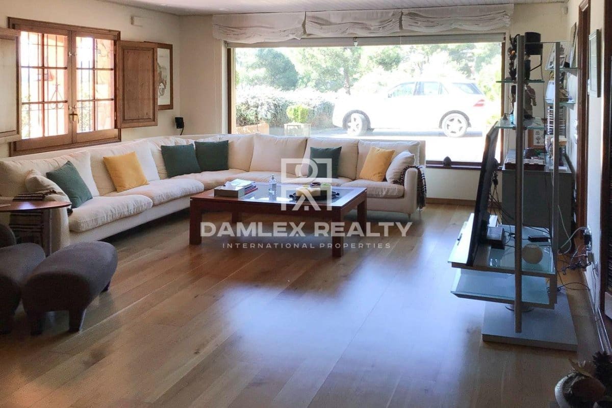 5 soveværelse Villa til salg i Tamariu med swimmingpool - € 1.200.000 (Ref: 9322870)