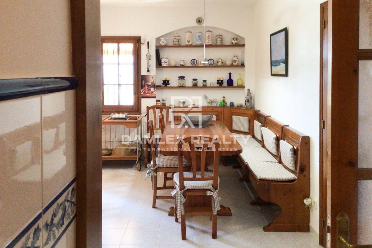 5 soveværelse Villa til salg i Tamariu med swimmingpool - € 1.200.000 (Ref: 9322870)