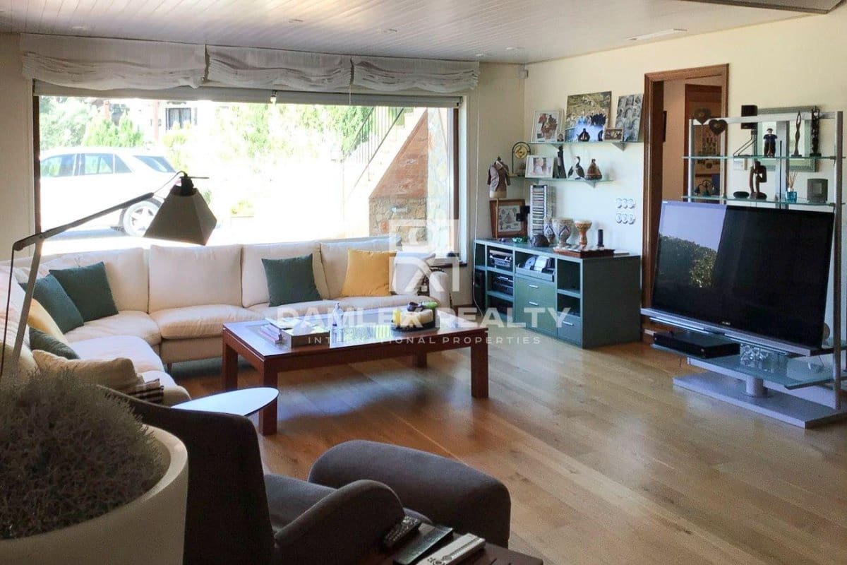 5 soveværelse Villa til salg i Tamariu med swimmingpool - € 1.200.000 (Ref: 9322870)