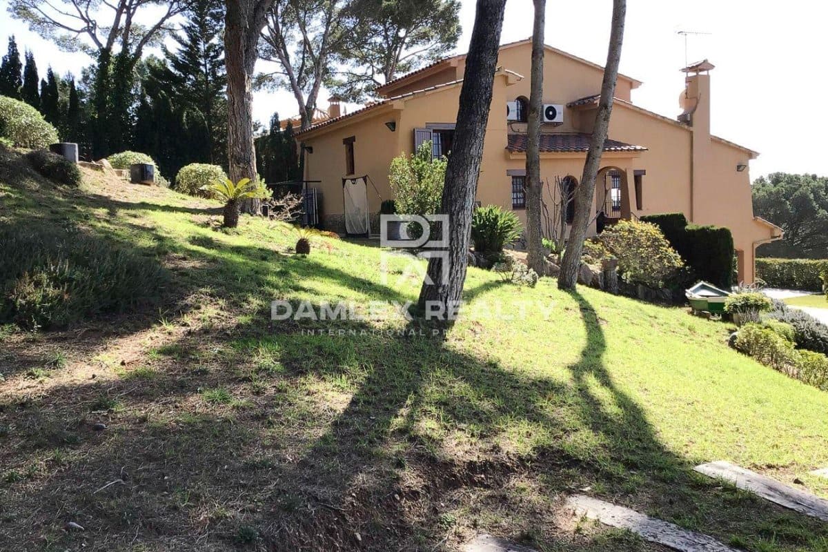 5 soveværelse Villa til salg i Tamariu med swimmingpool - € 1.200.000 (Ref: 9322870)