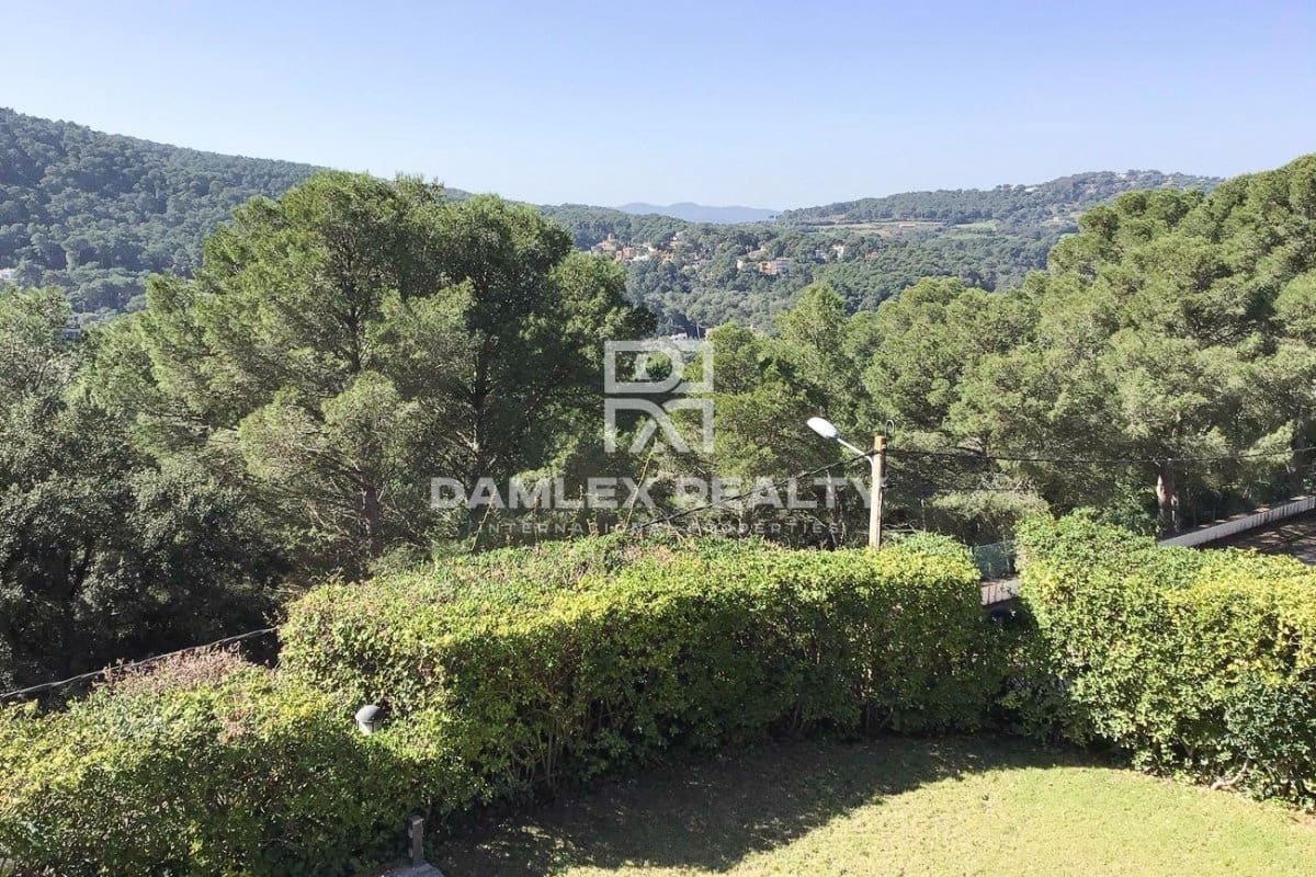 5 soveværelse Villa til salg i Tamariu med swimmingpool - € 1.200.000 (Ref: 9322870)