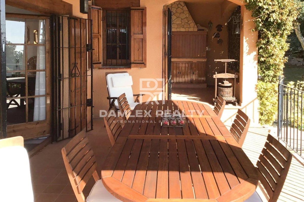 5 soveværelse Villa til salg i Tamariu med swimmingpool - € 1.200.000 (Ref: 9322870)