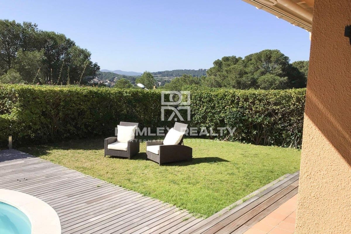 5 soveværelse Villa til salg i Tamariu med swimmingpool - € 1.200.000 (Ref: 9322870)