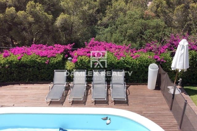 5 bedroom Villa for sale in Tamariu, Palafrugell with pool - € 1,200,000 (Ref: 9322870)