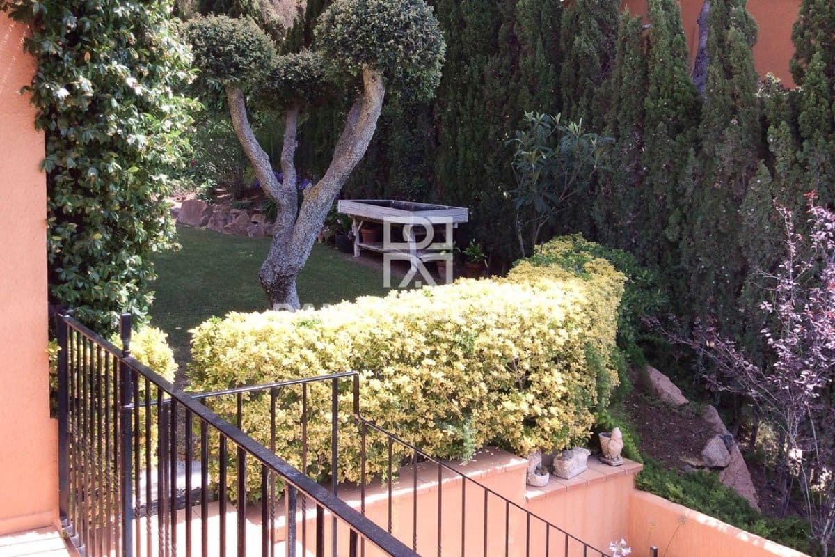 5 soveværelse Villa til salg i Tamariu med swimmingpool - € 1.200.000 (Ref: 9322870)