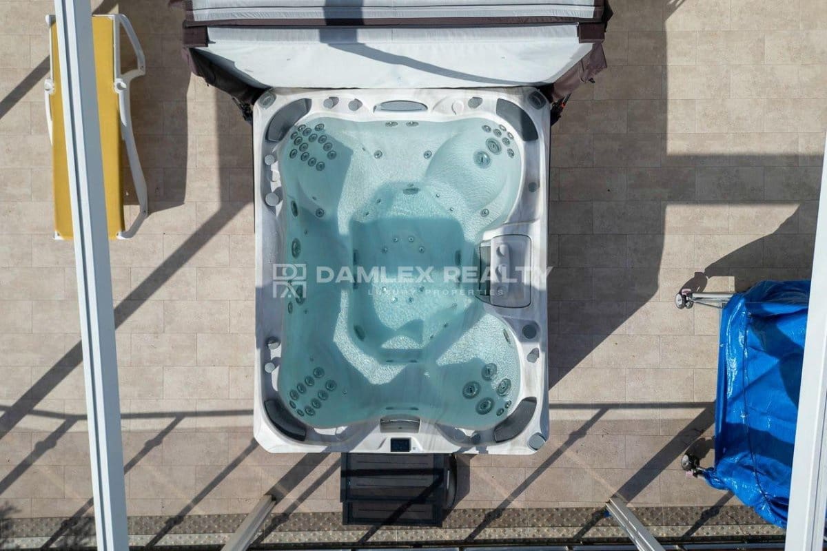 4 slaapkamer Villa te koop in Blanes met zwembad garage - € 1.590.000 (Ref: 9341764)