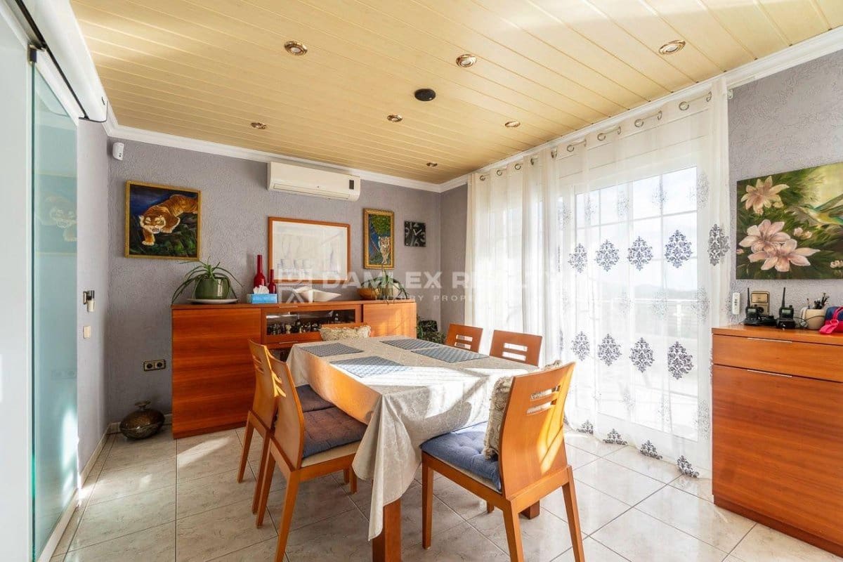 4 slaapkamer Villa te koop in Blanes met zwembad garage - € 1.590.000 (Ref: 9341764)