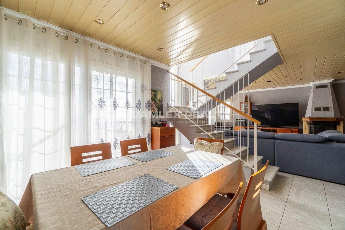 4 slaapkamer Villa te koop in Blanes met zwembad garage - € 1.590.000 (Ref: 9341764)