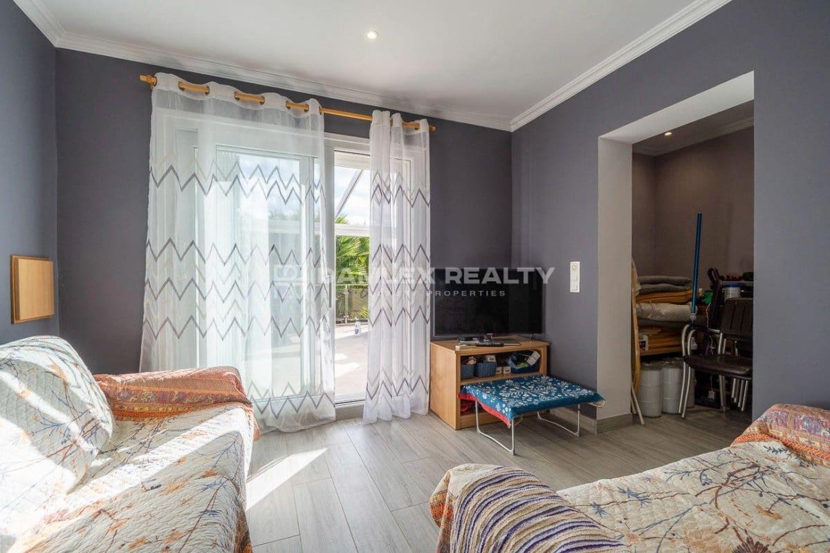 4 slaapkamer Villa te koop in Blanes met zwembad garage - € 1.590.000 (Ref: 9341764)