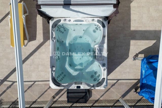 4 slaapkamer Villa te koop in Blanes met zwembad garage - € 1.590.000 (Ref: 9341764)