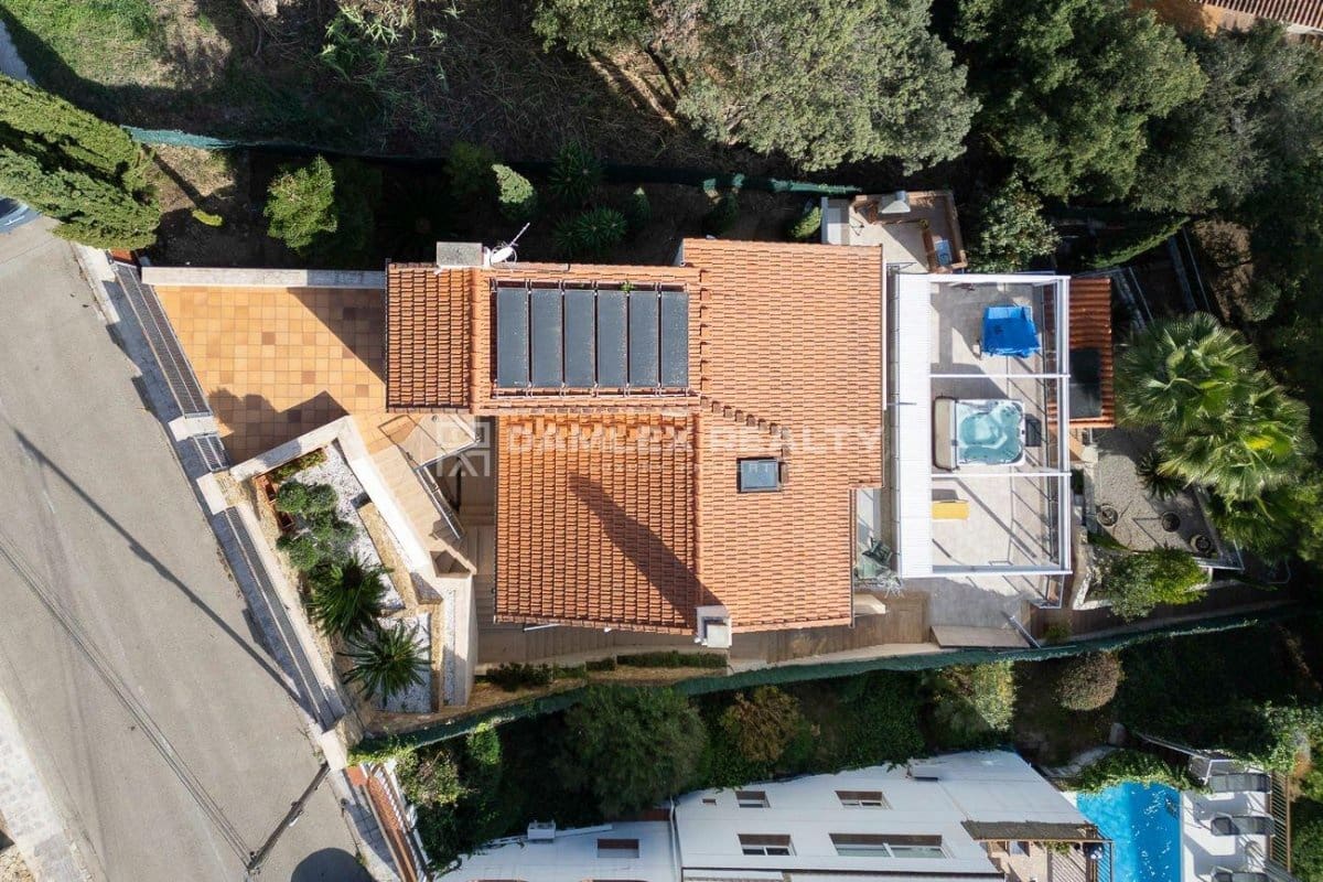 4 slaapkamer Villa te koop in Blanes met zwembad garage - € 1.590.000 (Ref: 9341764)