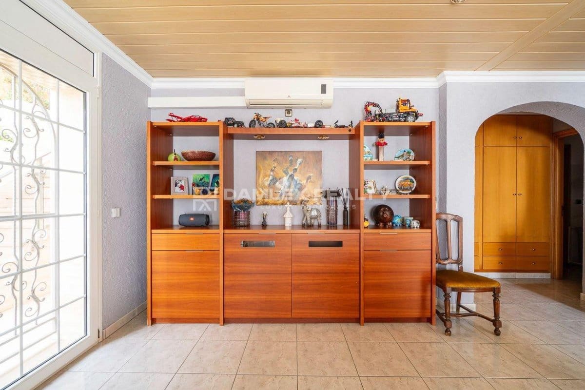 4 slaapkamer Villa te koop in Blanes met zwembad garage - € 1.590.000 (Ref: 9341764)