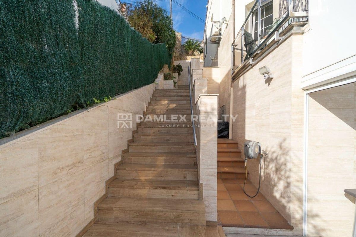 4 slaapkamer Villa te koop in Blanes met zwembad garage - € 1.590.000 (Ref: 9341764)