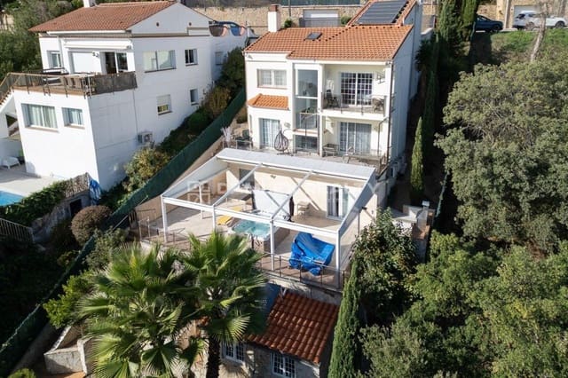 4 slaapkamer Villa te koop in Blanes met zwembad garage - € 1.590.000 (Ref: 9341764)