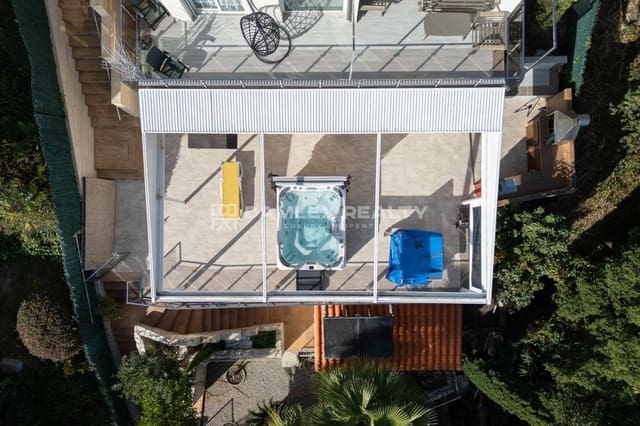 4 slaapkamer Villa te koop in Blanes met zwembad garage - € 1.590.000 (Ref: 9341764)