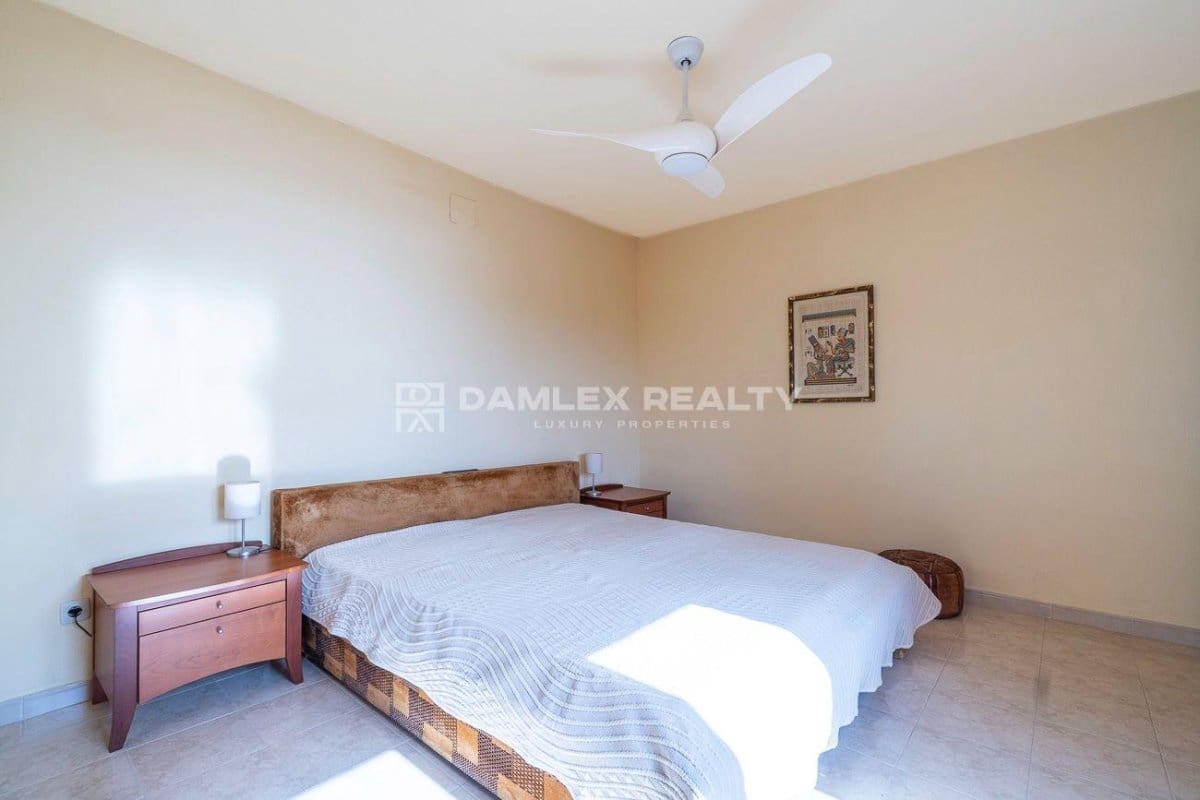 4 slaapkamer Villa te koop in Lloret de Mar met zwembad garage - € 1.890.000 (Ref: 9341765)