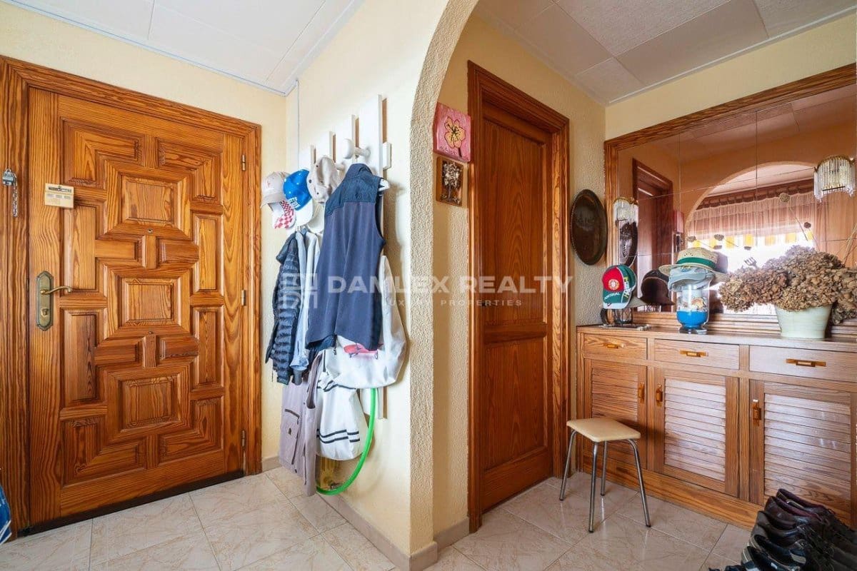 4 slaapkamer Villa te koop in Lloret de Mar met zwembad garage - € 1.890.000 (Ref: 9341765)