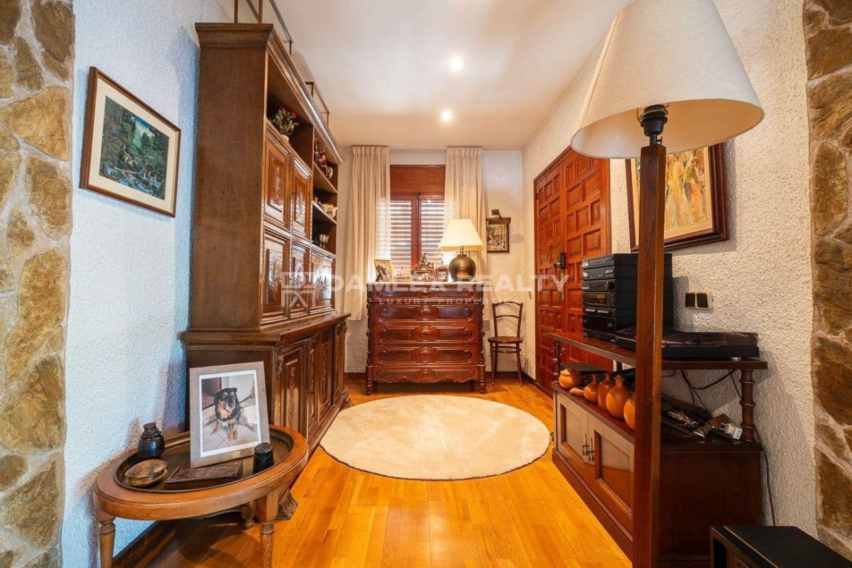 5 sovrum Villa till salu i Santa Cristina d'Aro med pool - 1 272 000 € (Ref: 9345713)