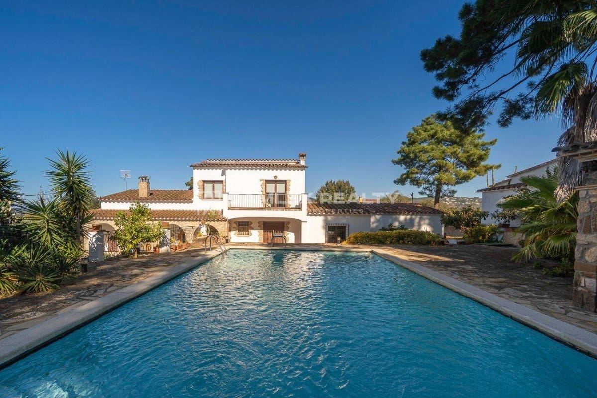 5 sovrum Villa till salu i Santa Cristina d'Aro med pool - 1 272 000 € (Ref: 9345713)