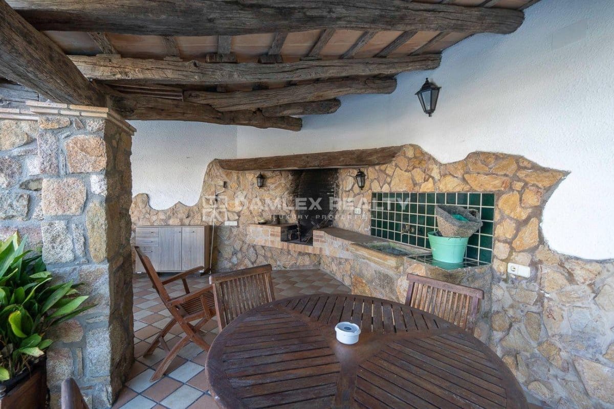 5 sovrum Villa till salu i Santa Cristina d'Aro med pool - 1 272 000 € (Ref: 9345713)