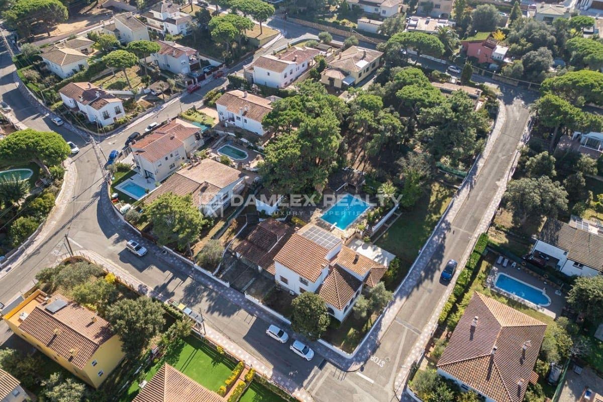 5 sovrum Villa till salu i Santa Cristina d'Aro med pool - 1 272 000 € (Ref: 9345713)