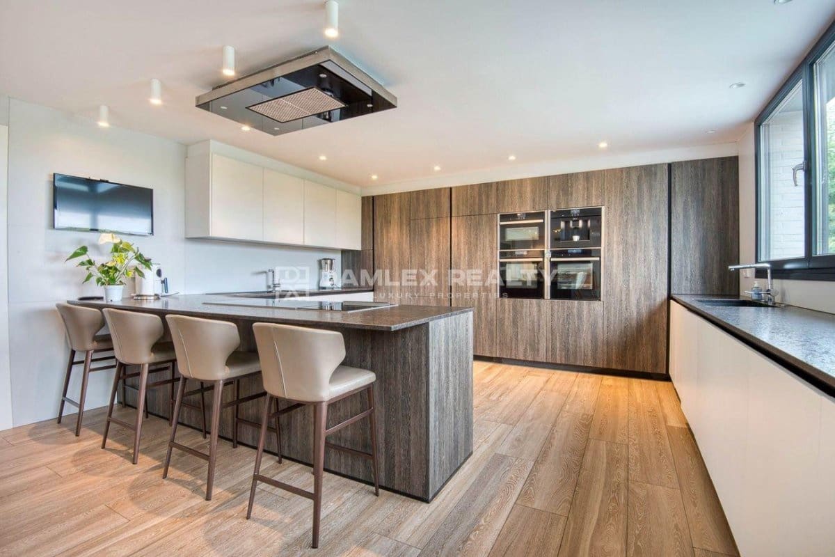 8 camera da letto Villa in vendita in Santa Cristina d'Aro con piscina - 2.800.000 € (Rif: 9362711)