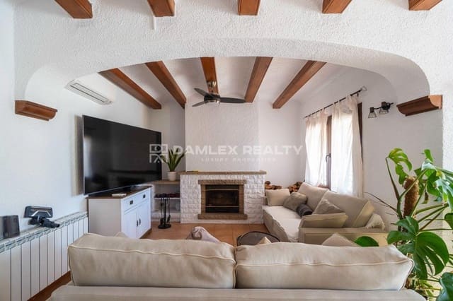 4 Zimmer Villa zu verkaufen in Calonge i Sant Antoni mit Pool - 695.000 € (Ref: 9425396)