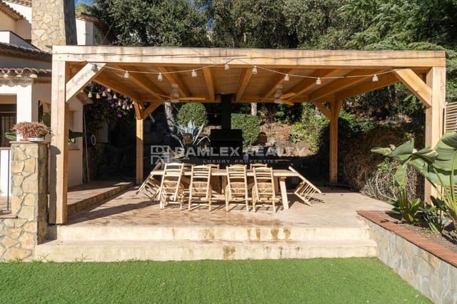 4 Zimmer Villa zu verkaufen in Calonge i Sant Antoni mit Pool - 695.000 € (Ref: 9425396)