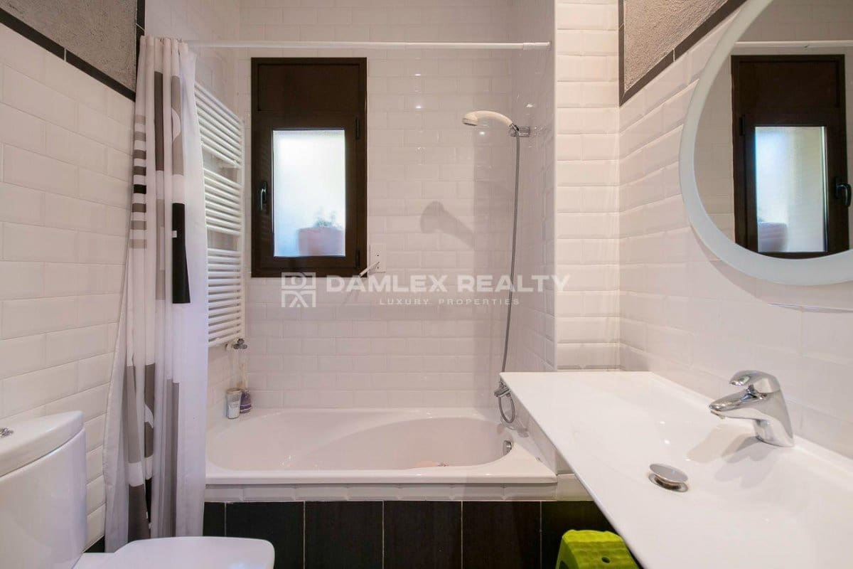 4 sypialnia Willa na sprzedaż w Santa Cristina d'Aro z basenem - 599 000 € (Ref: 9438714)