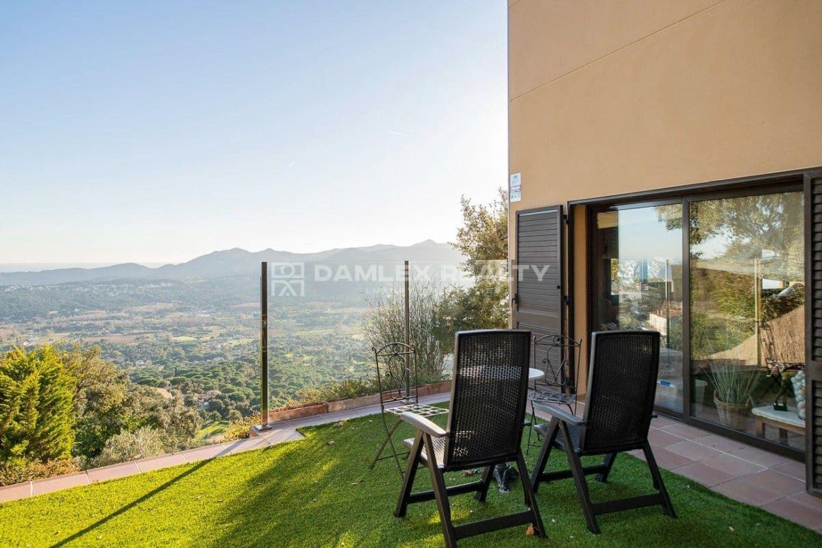 4 sypialnia Willa na sprzedaż w Santa Cristina d'Aro z basenem - 599 000 € (Ref: 9438714)