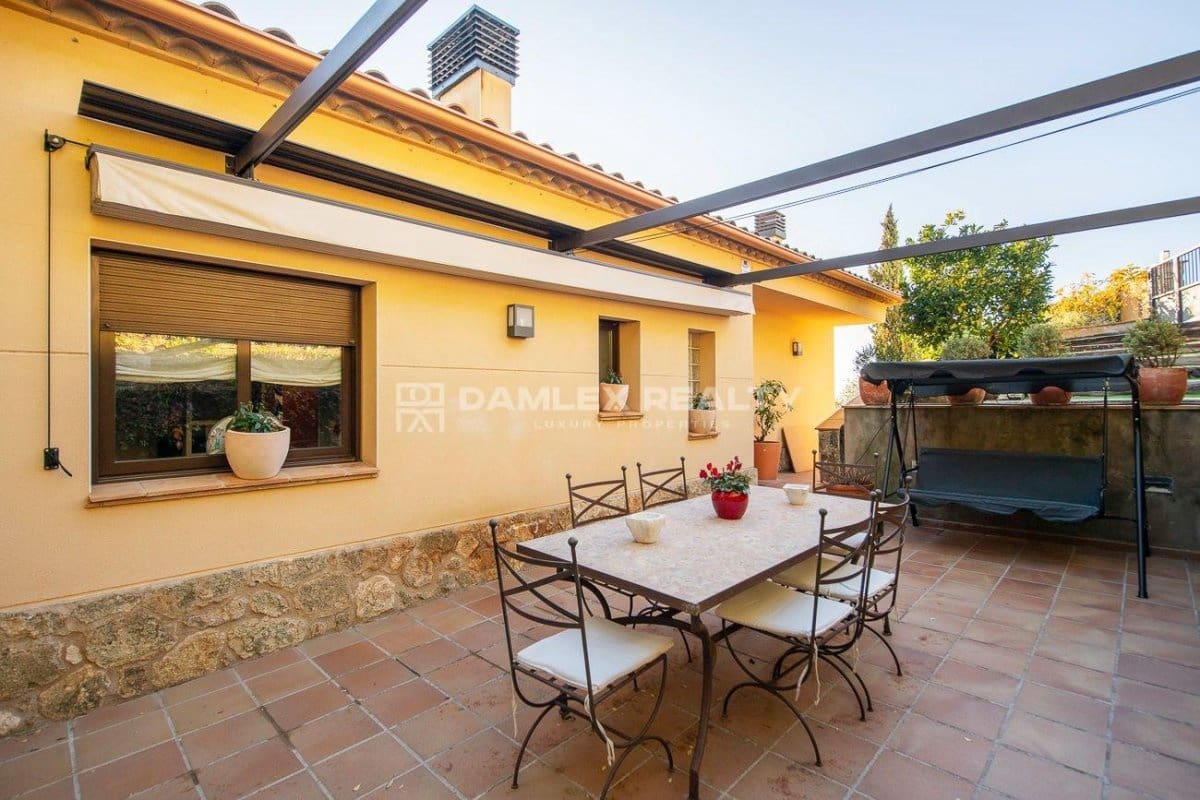 4 sypialnia Willa na sprzedaż w Santa Cristina d'Aro z basenem - 599 000 € (Ref: 9438714)