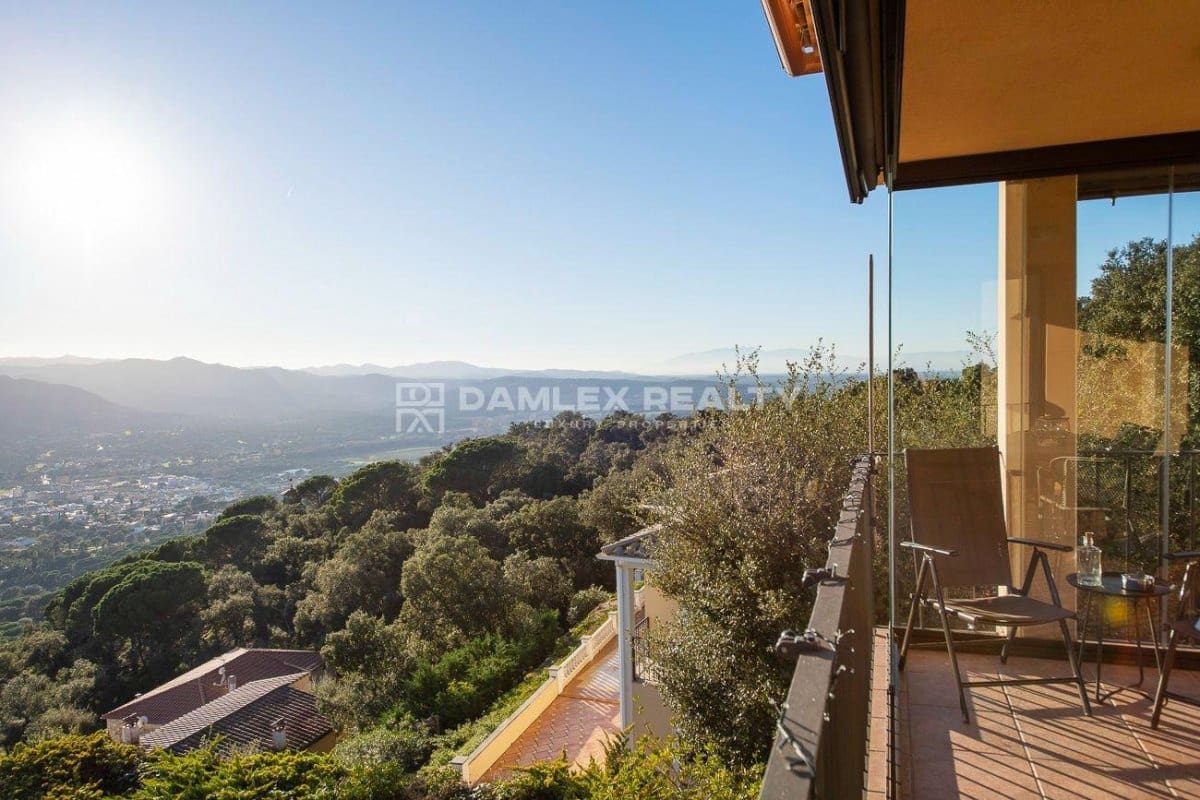 4 sypialnia Willa na sprzedaż w Santa Cristina d'Aro z basenem - 599 000 € (Ref: 9438714)