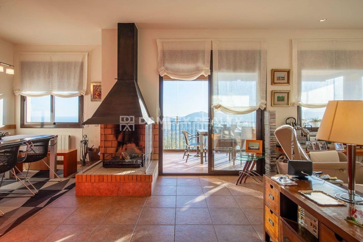 4 sypialnia Willa na sprzedaż w Santa Cristina d'Aro z basenem - 599 000 € (Ref: 9438714)