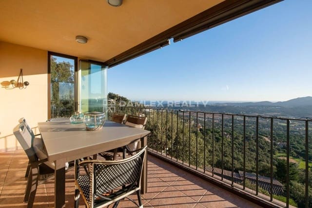 4 Zimmer Villa zu verkaufen in Santa Cristina d'Aro mit Pool - 599.000 € (Ref: 9438714)