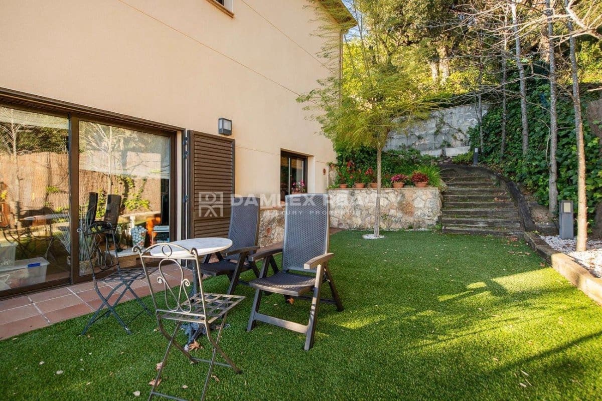 4 sypialnia Willa na sprzedaż w Santa Cristina d'Aro z basenem - 599 000 € (Ref: 9438714)