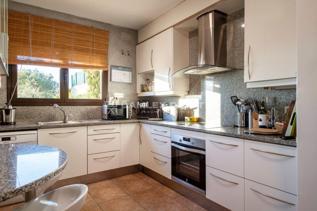 4 sypialnia Willa na sprzedaż w Santa Cristina d'Aro z basenem - 599 000 € (Ref: 9438714)