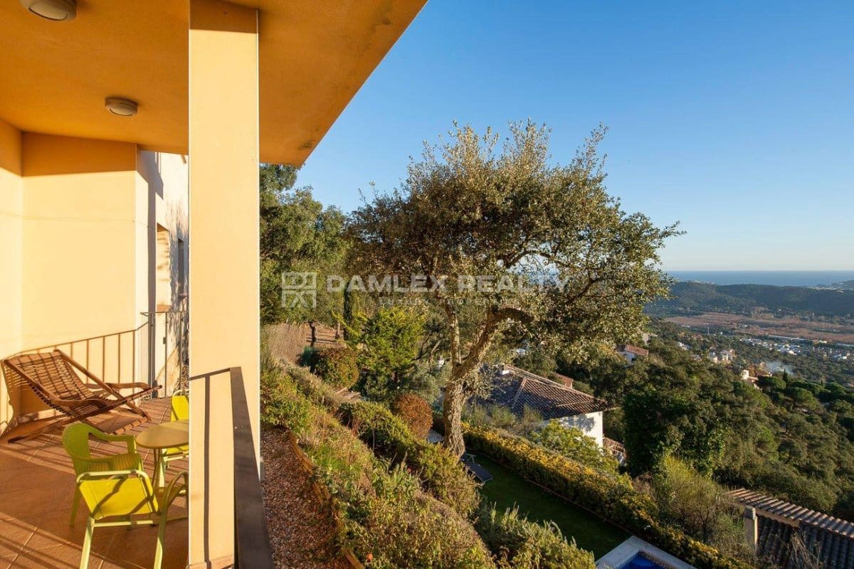 4 sypialnia Willa na sprzedaż w Santa Cristina d'Aro z basenem - 599 000 € (Ref: 9438714)