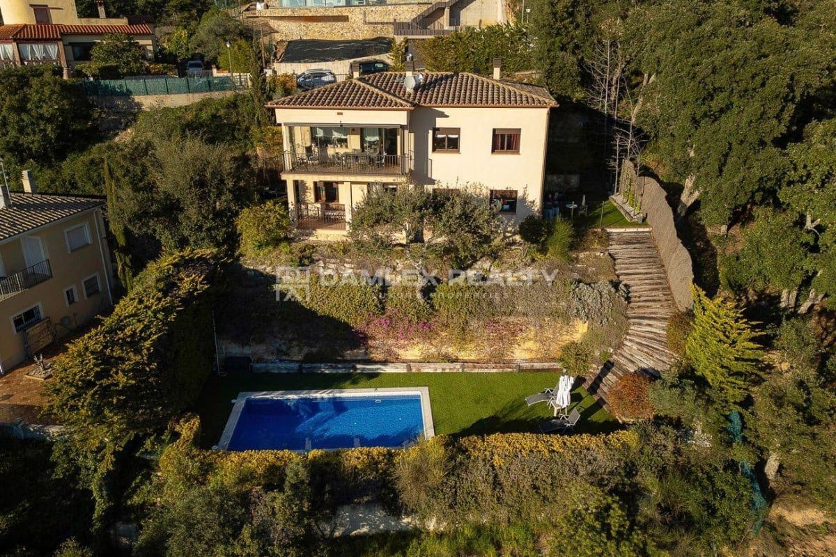4 sypialnia Willa na sprzedaż w Santa Cristina d'Aro z basenem - 599 000 € (Ref: 9438714)